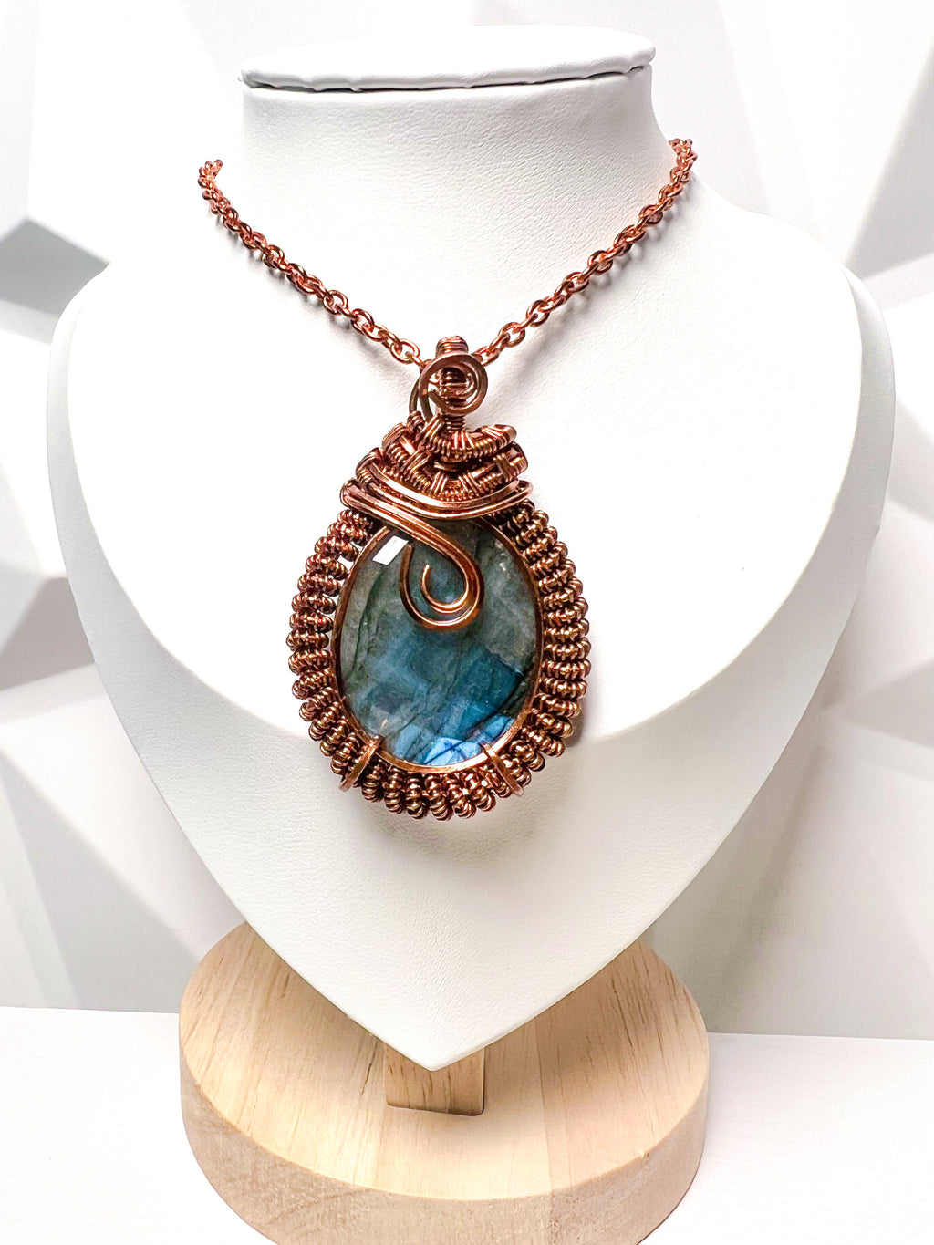 Labradorite Copper Pendant Necklace